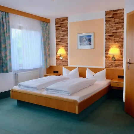 Ξενοδοχείο με διαμερίσματα Gaestehaus Biedermann 3*