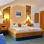 아파트호텔 Gaestehaus Biedermann 킨딩