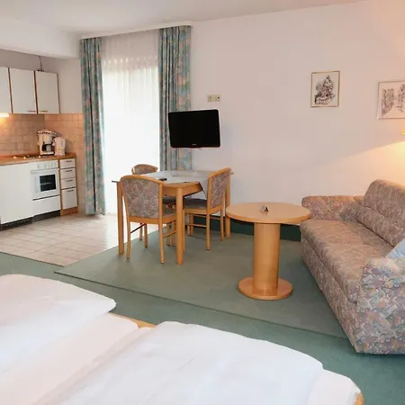 Gaestehaus Biedermann Apartmanhotel 3*